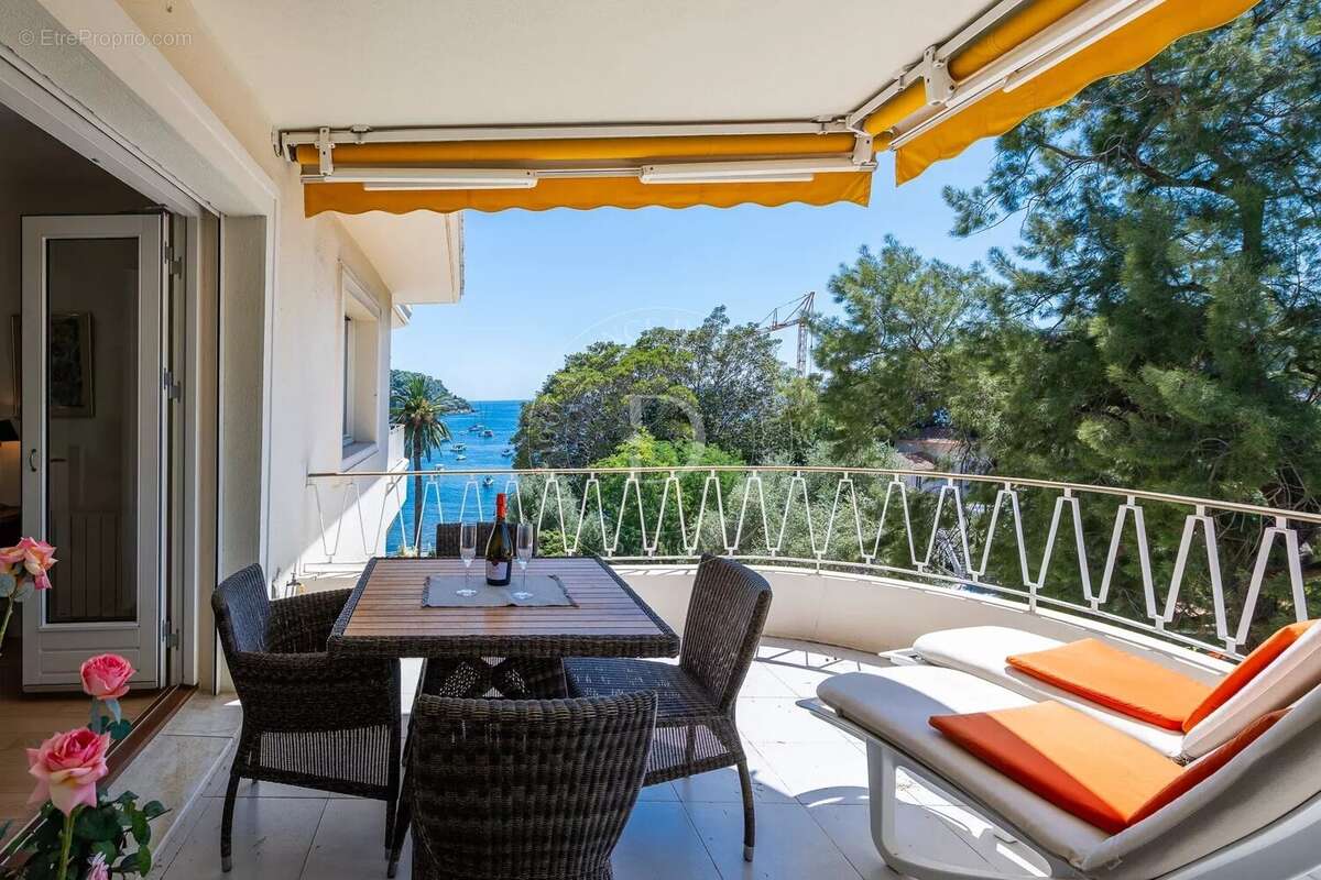 Appartement à VILLEFRANCHE-SUR-MER