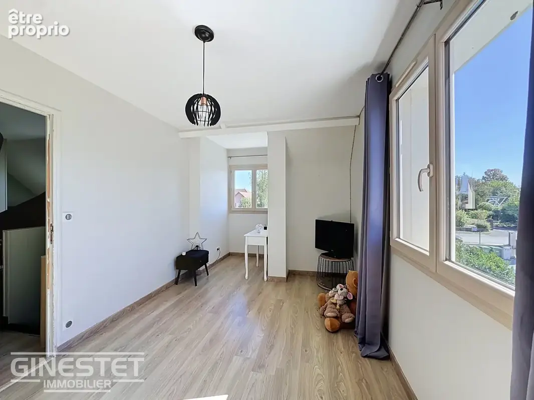 Villy le marechal - jolie maison t5 sur sous-sol avec piscine - photo 15