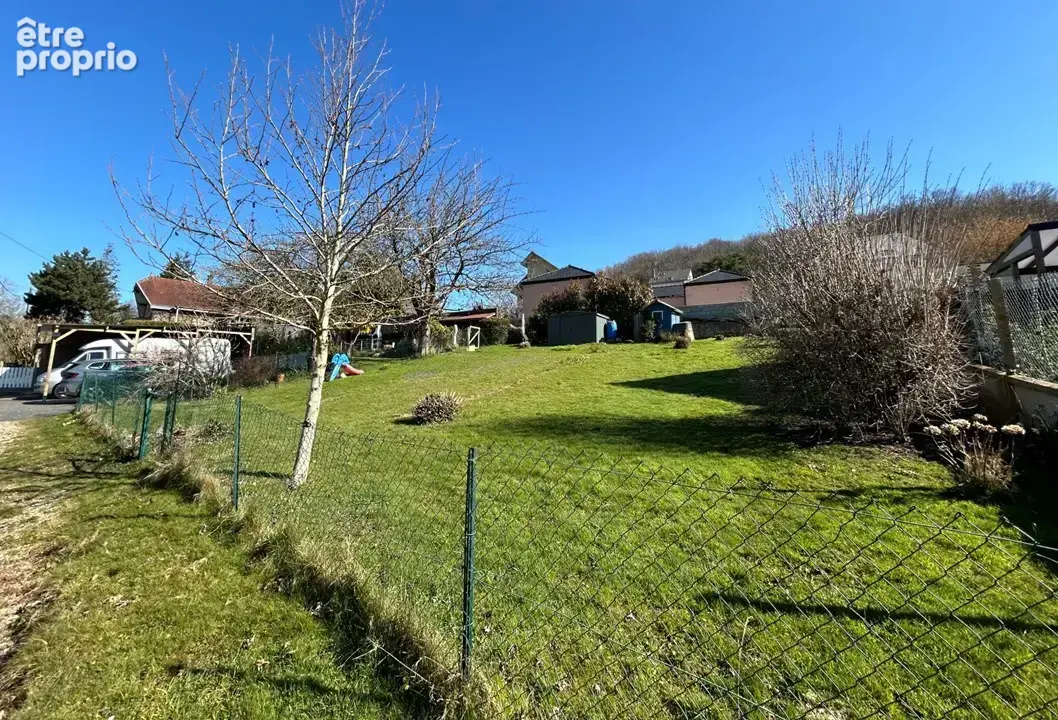 Terrain à MONTIVILLIERS