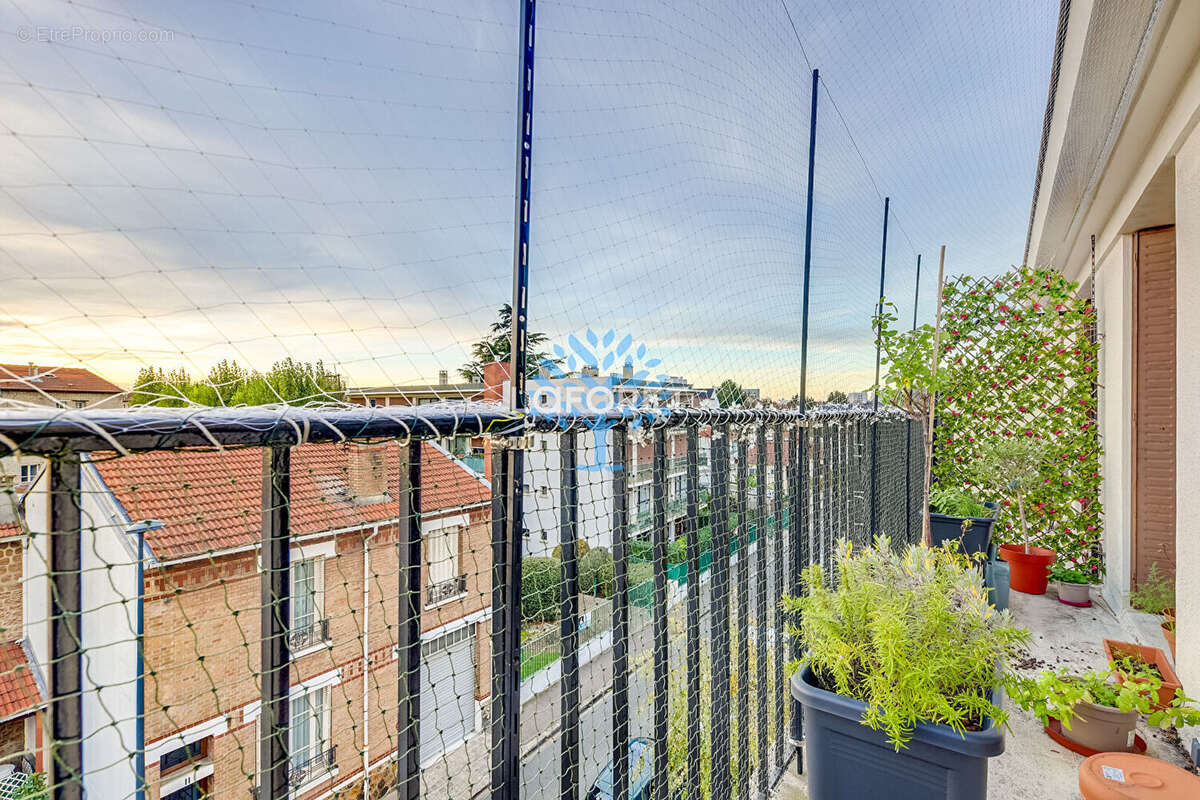 Appartement à FONTENAY-SOUS-BOIS