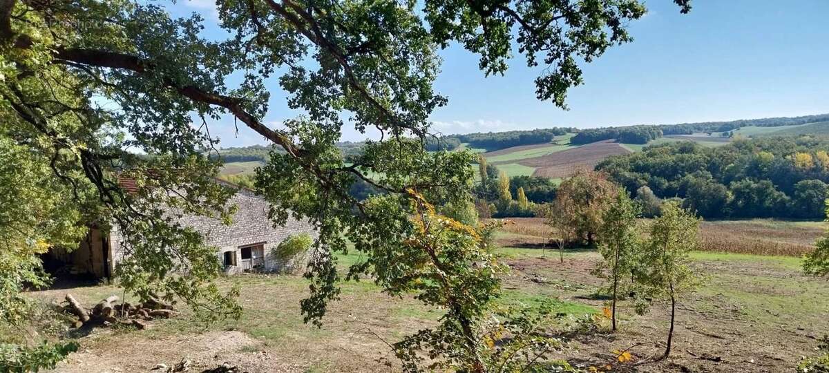 Maison à MONTDOUMERC