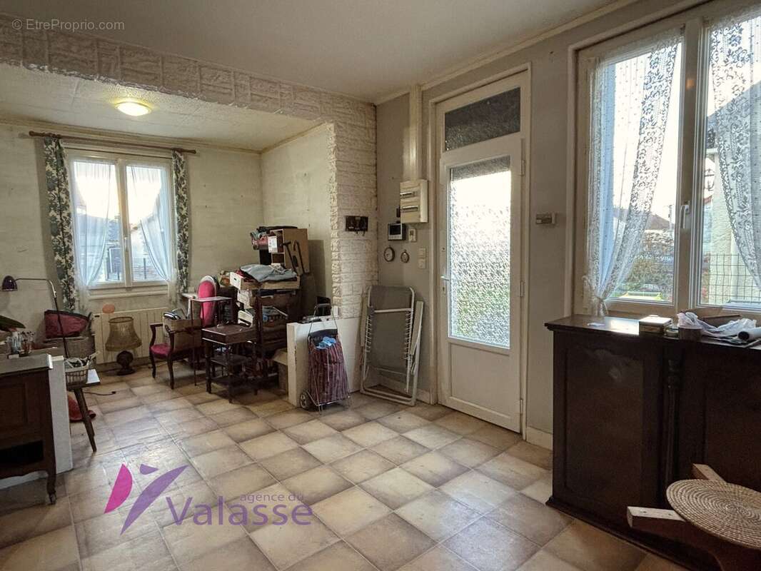Maison à BEUZEVILLE-LA-GRENIER