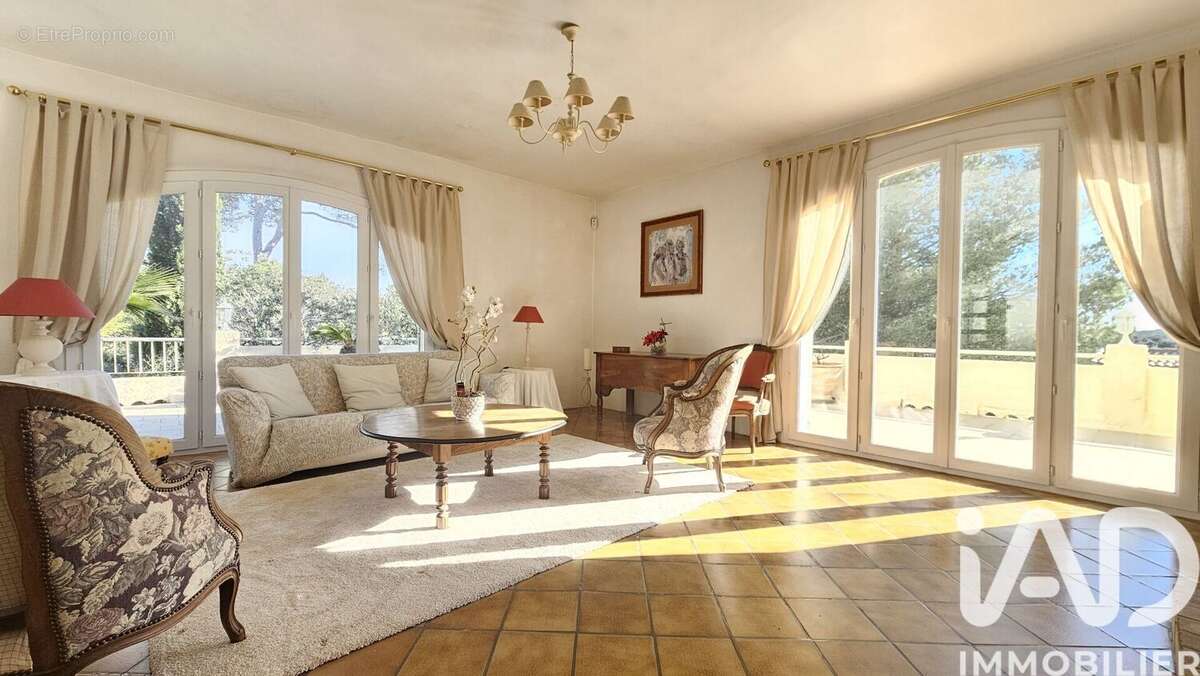 Photo 8 - Maison à SIX-FOURS-LES-PLAGES