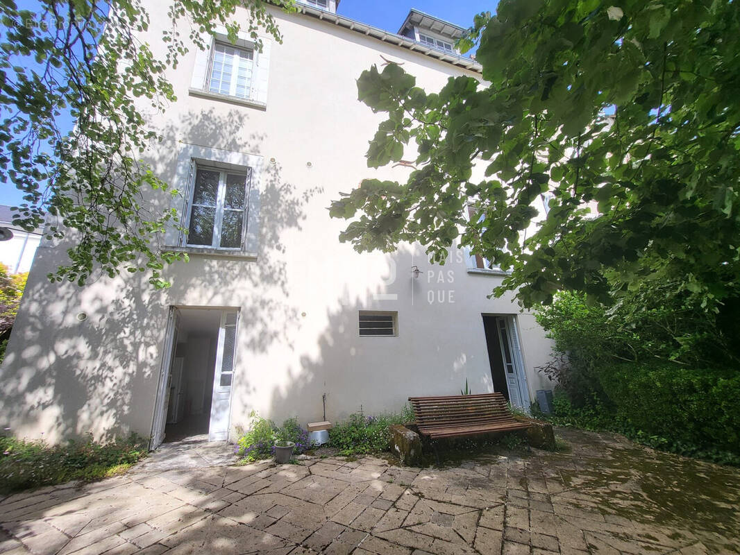 Maison à VOUVRAY-SUR-LOIR