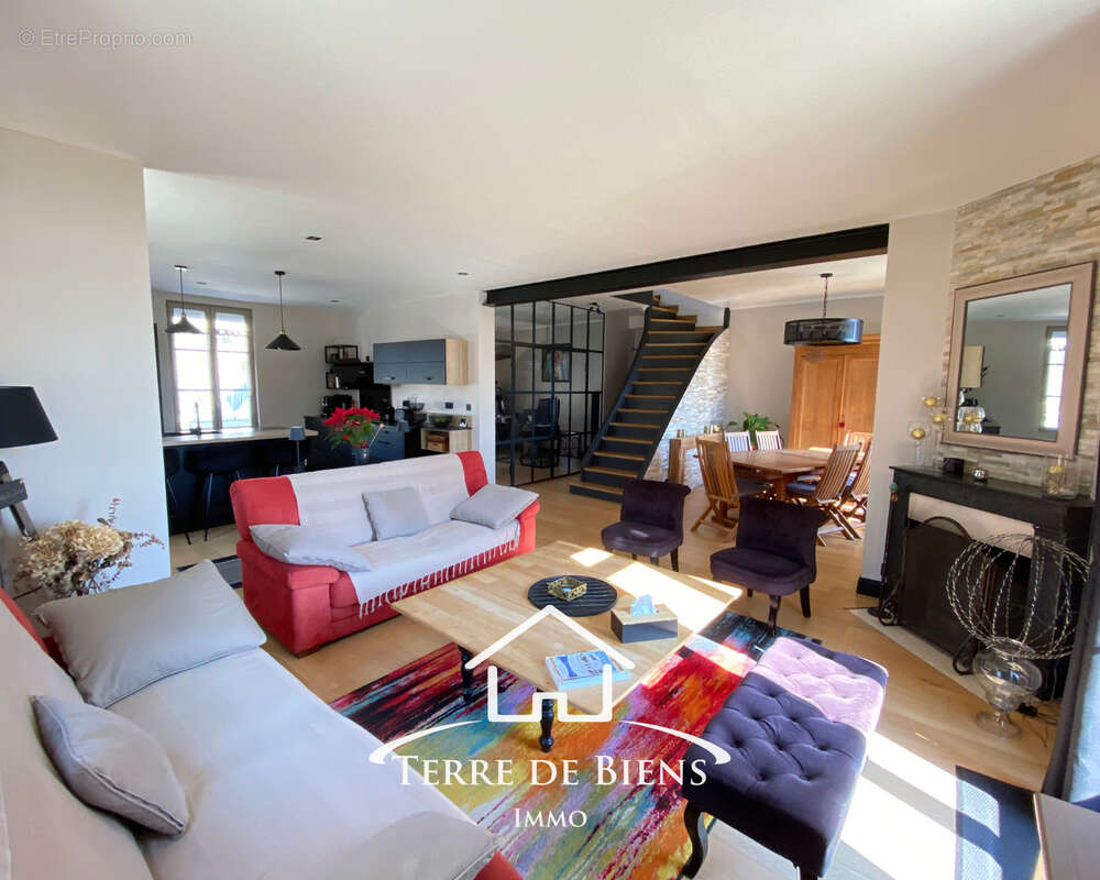 Maison à CUISY-EN-ALMONT