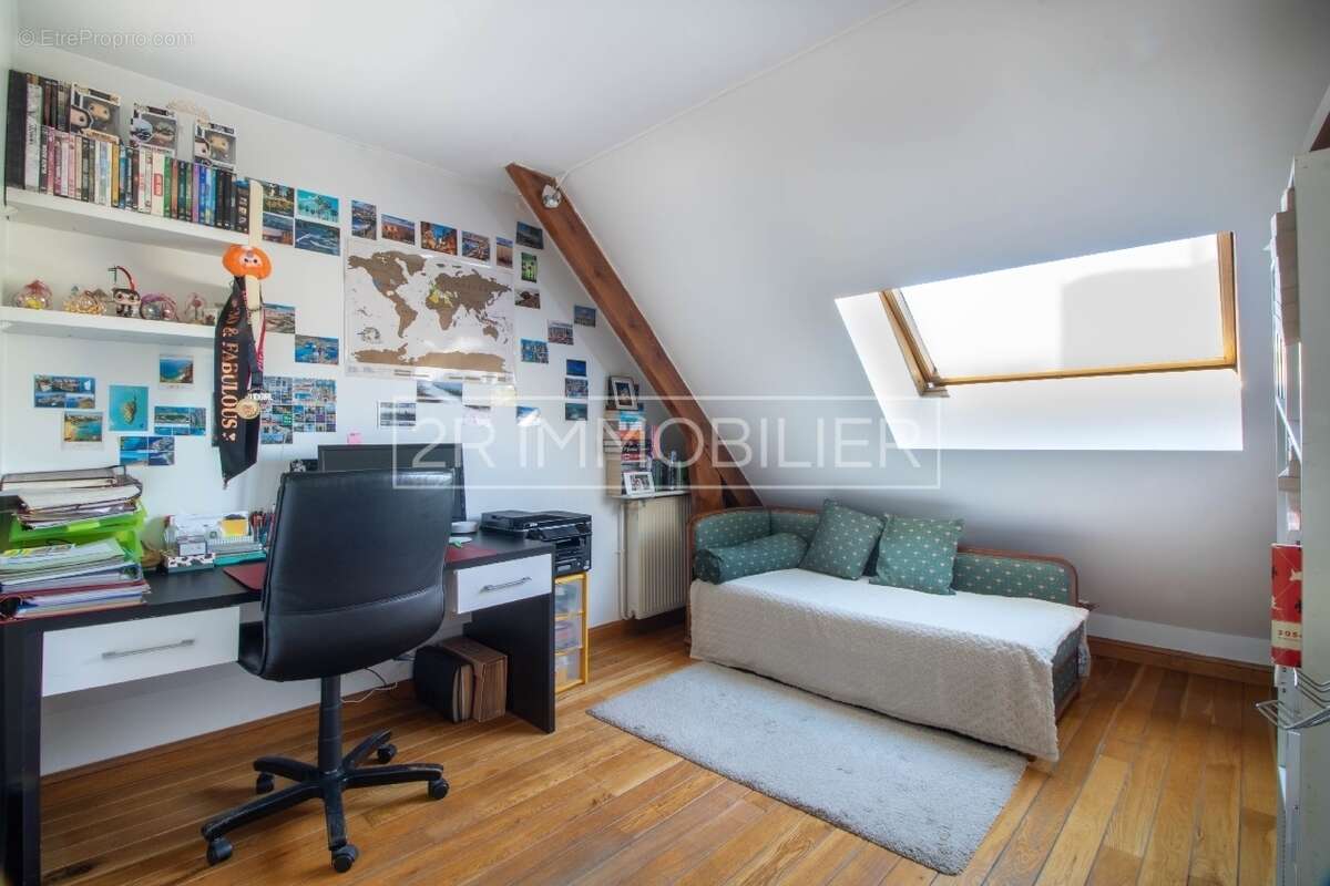 Maison à MAGNY-LE-HONGRE