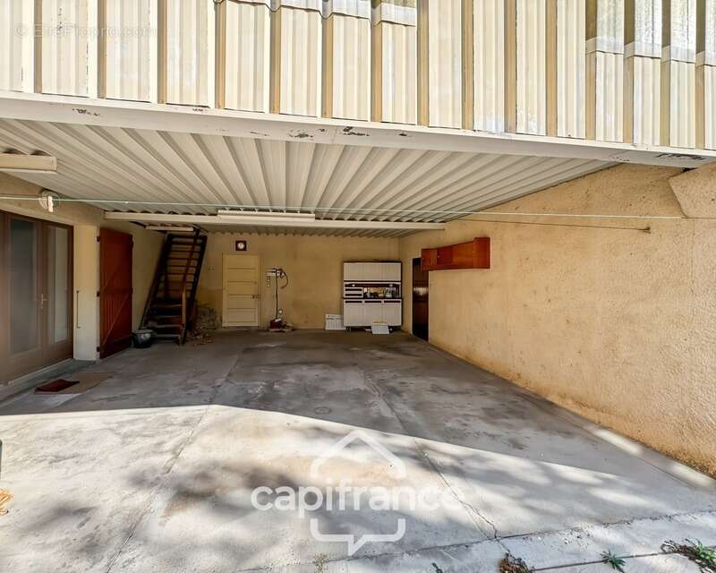 Maison à CHATEAUNEUF-SUR-ISERE