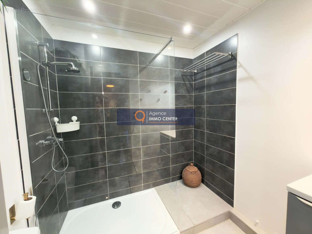 Appartement à SAINT-MANDRIER-SUR-MER