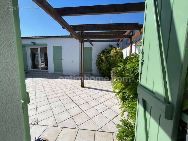 Maison à LE BOIS-PLAGE-EN-RE