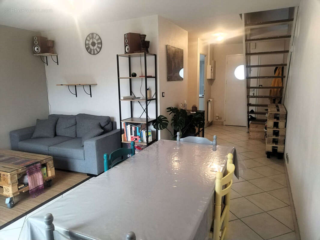 Maison à SAINT-SEBASTIEN-SUR-LOIRE