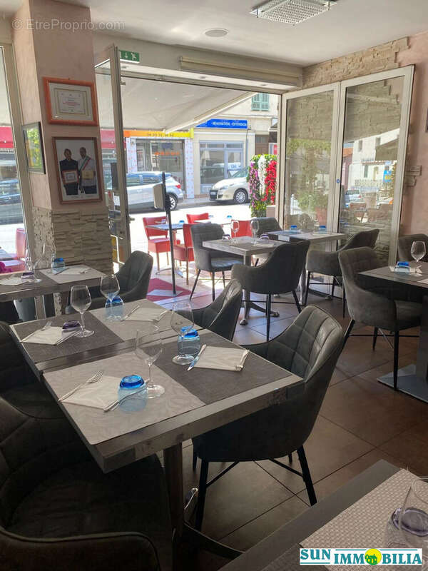 Autre à SAINT-LAURENT-DU-VAR