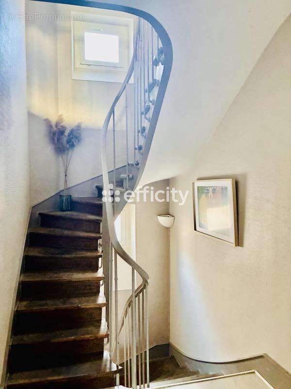 Maison à MARLY-LA-VILLE