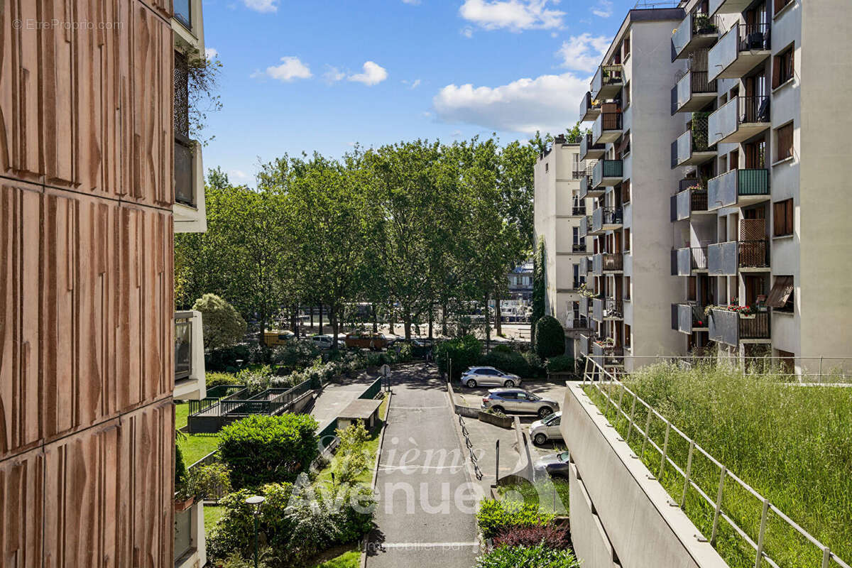Appartement à PARIS-19E