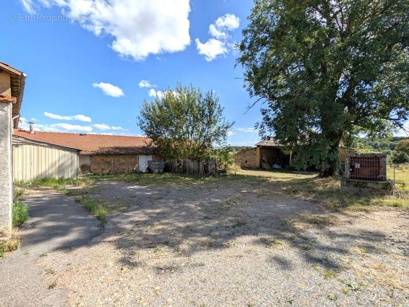 Maison à SAINT-BONNET-DE-CRAY