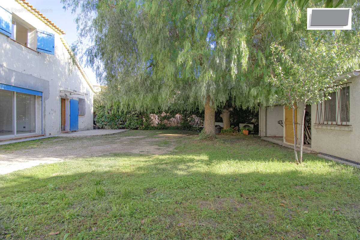 Maison à SIX-FOURS-LES-PLAGES