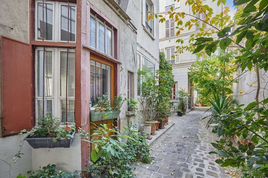 Appartement à PARIS-18E