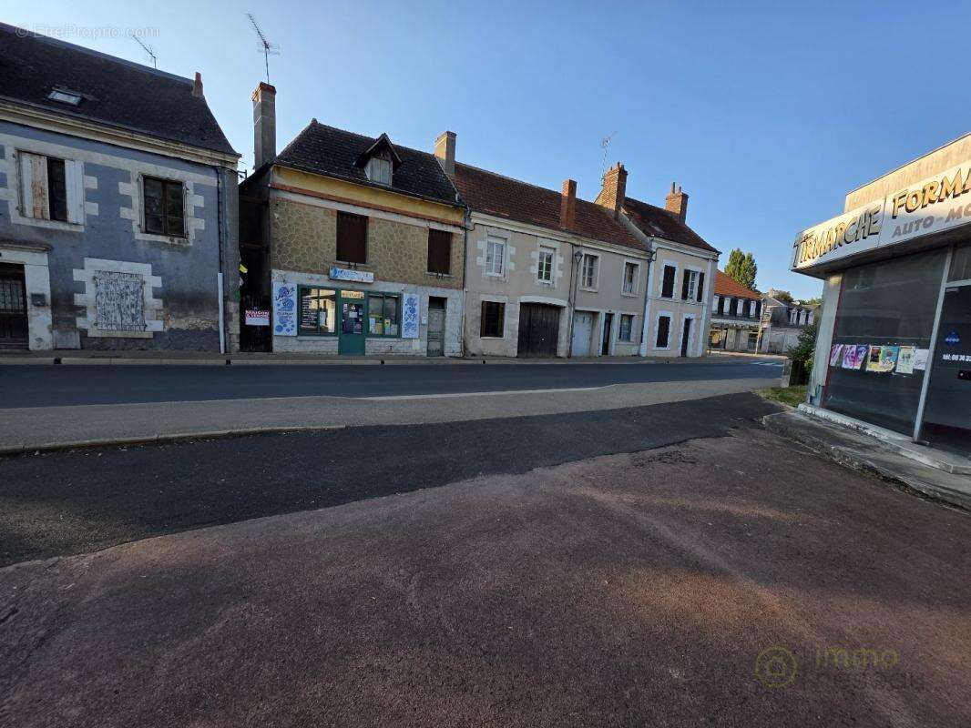 Maison à BUZANCAIS
