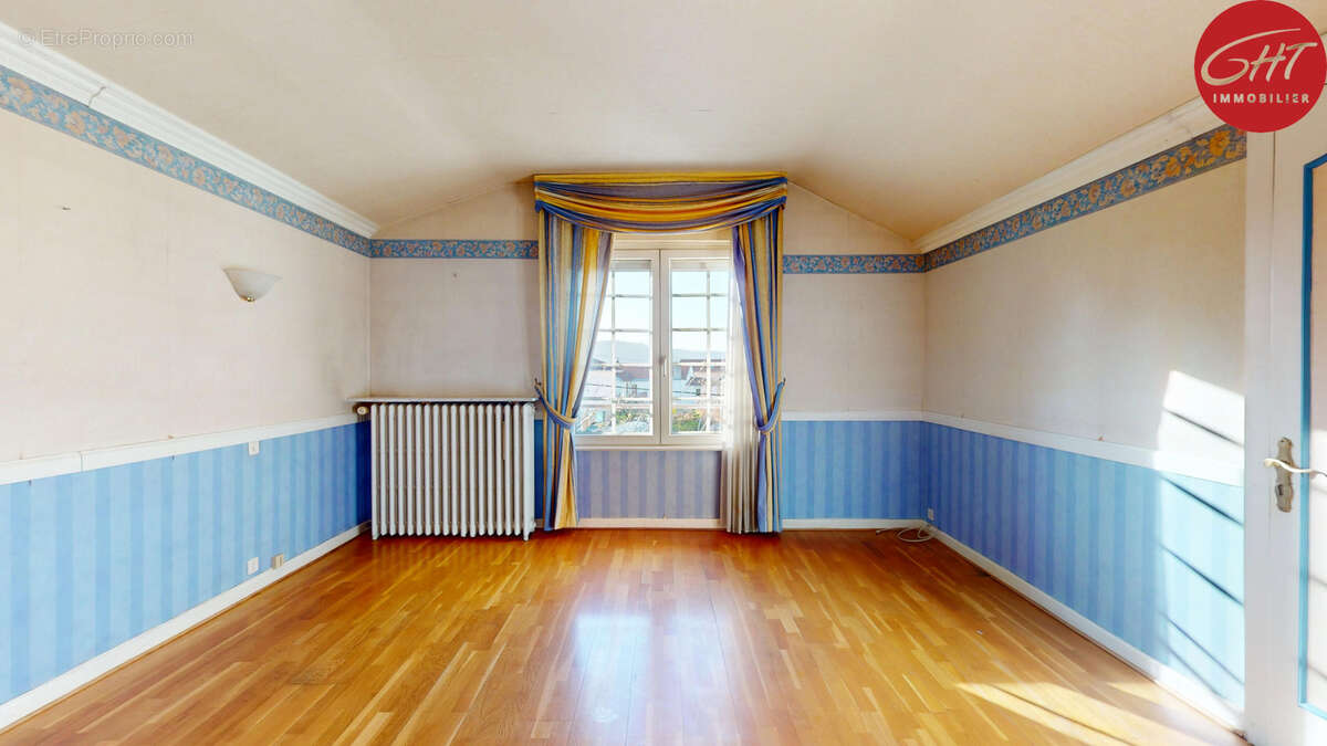 Maison à NAVENNE