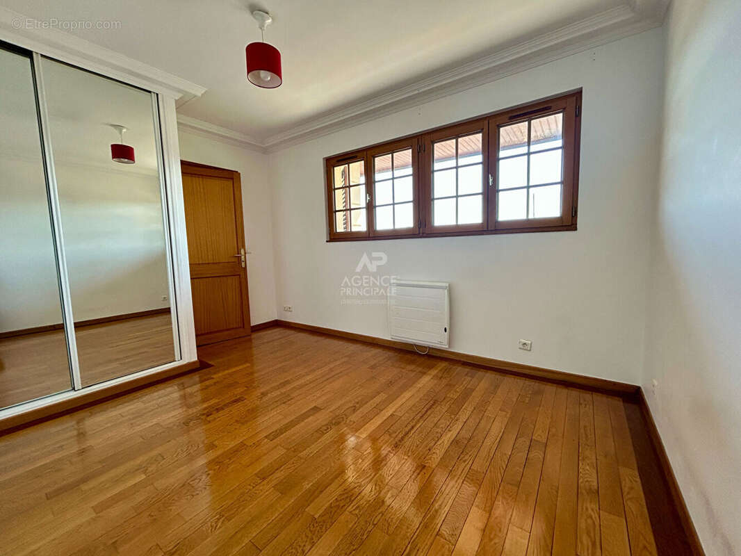 Appartement à CARRIERES-SOUS-POISSY