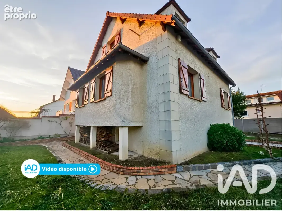 Photo 1 - Maison à SAINTE-GENEVIEVE-DES-BOIS