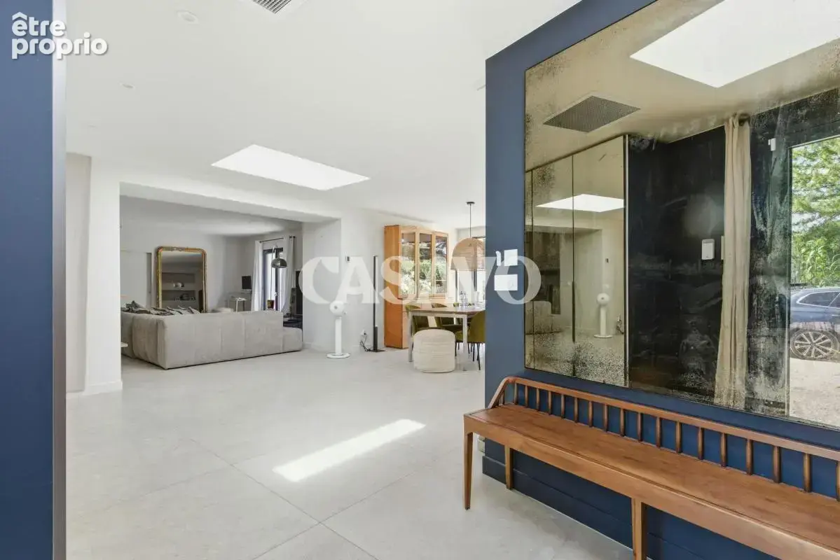 Vente Maison 5 pièces de 180m² - 13760 Saint-Cannat - photo 10