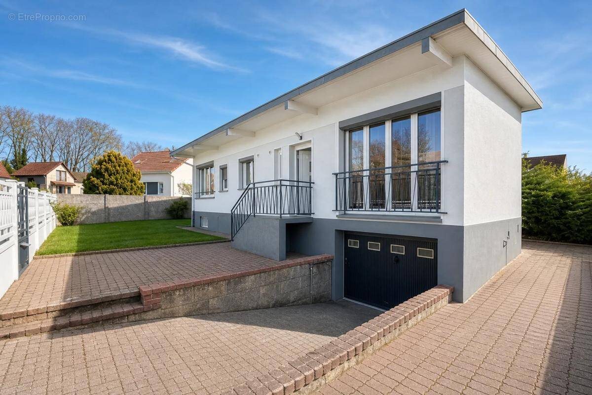 Maison à PONTAULT-COMBAULT