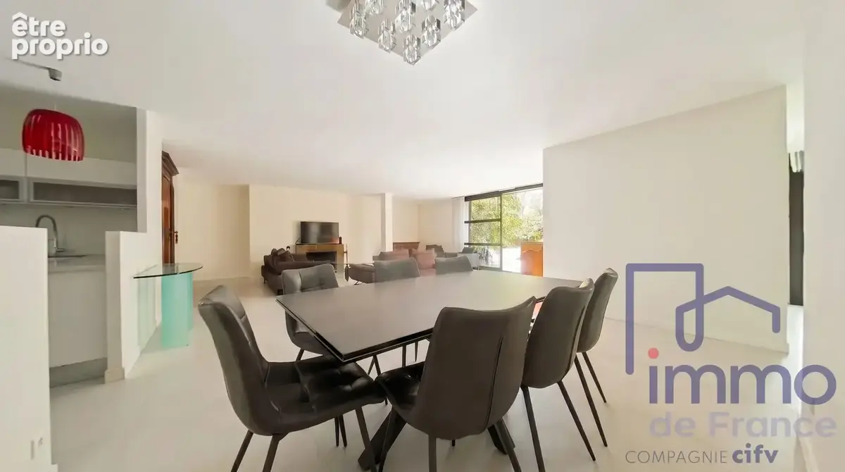 Maison 5 pièces 190 m² à vendre à Saint-Etienne (42100) - photo 2