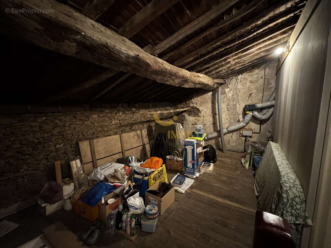 Maison à SECONDIGNY