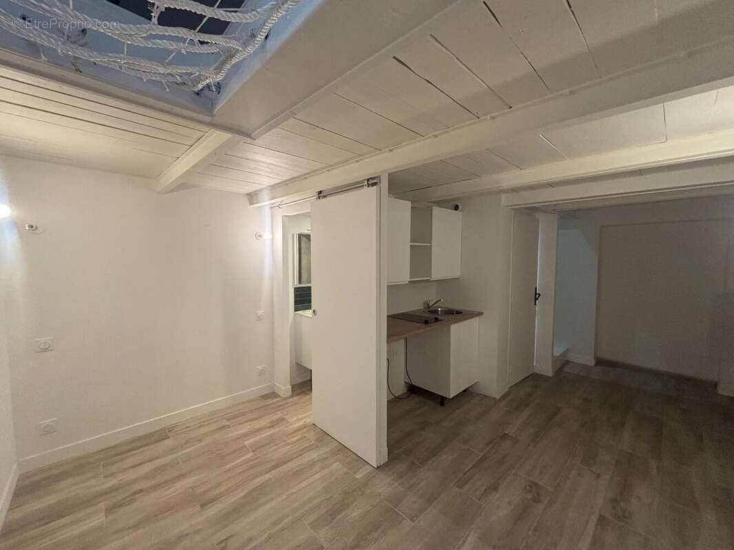 NOUVEAUTE Lyon 1 Opéra - Cœur Presqu'ile - 36m2 carrez - Destination commerciale - photo 3