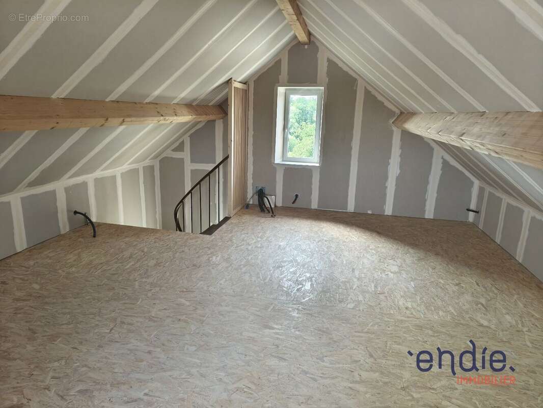 Maison de 3 pièces (80 m²) à vendre à COUTANSOUZE - photo 10