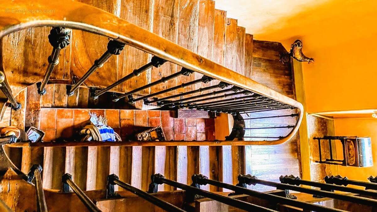 Maison à SAINT-ANTONIN-NOBLE-VAL