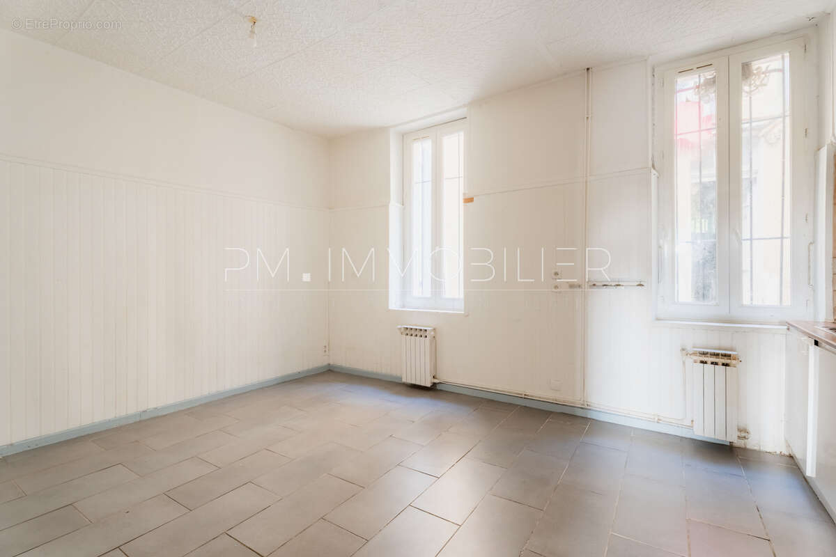 Appartement 42 m² à Marseille-4e  - photo 2