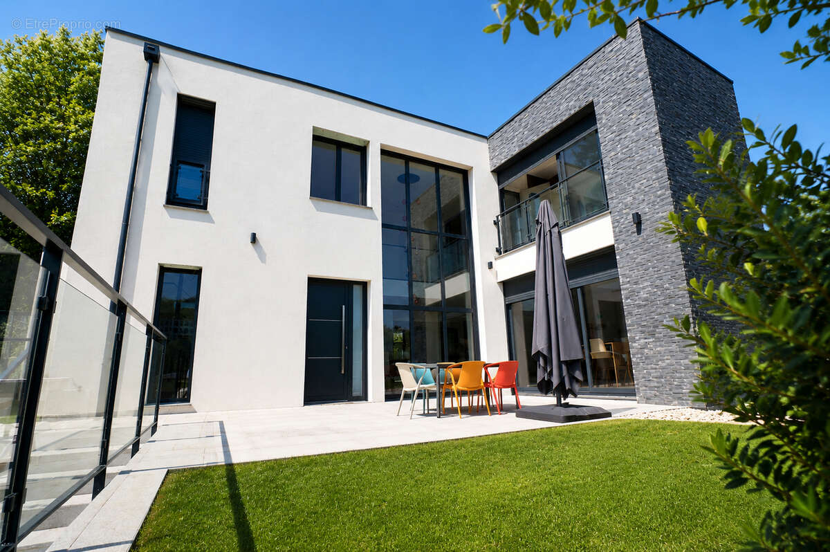 Maison à MAREIL-MARLY