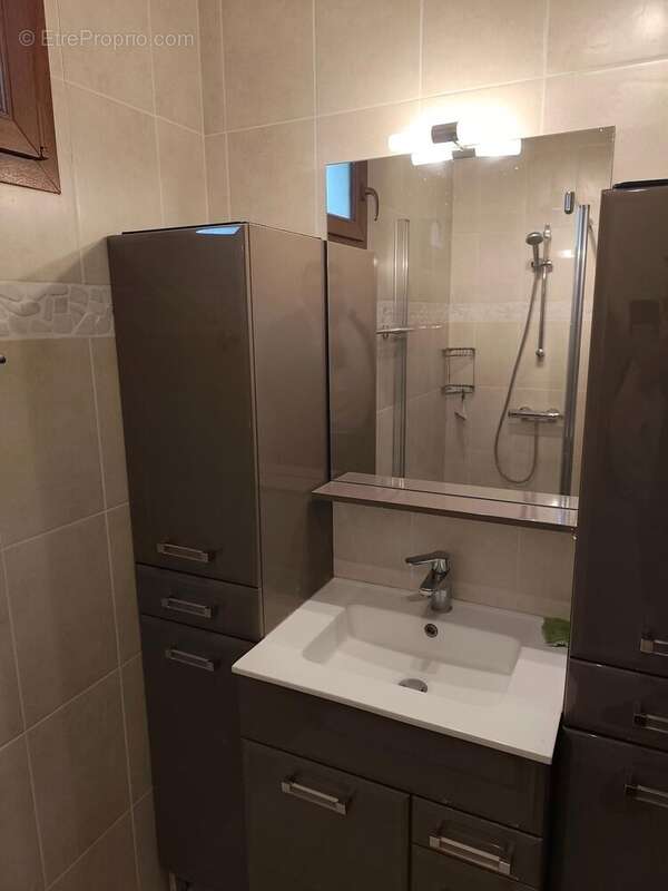 Maison 83 m² à Fontguenand  - photo 4