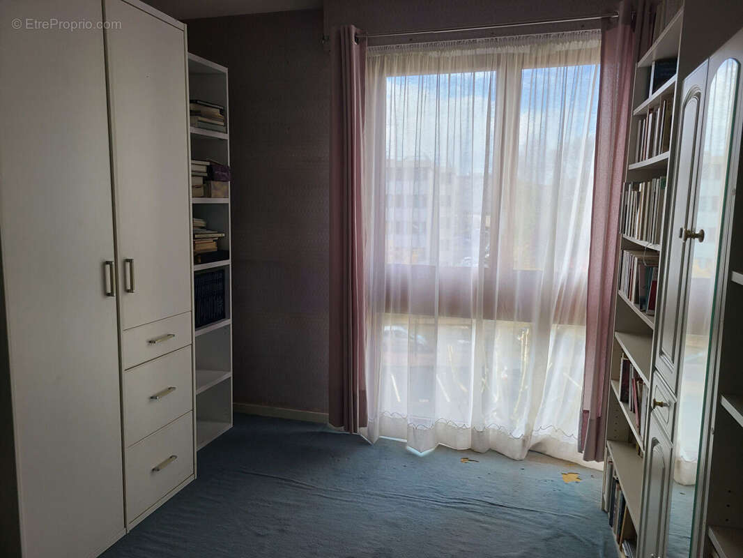 Appartement à FONTENAY-LE-FLEURY