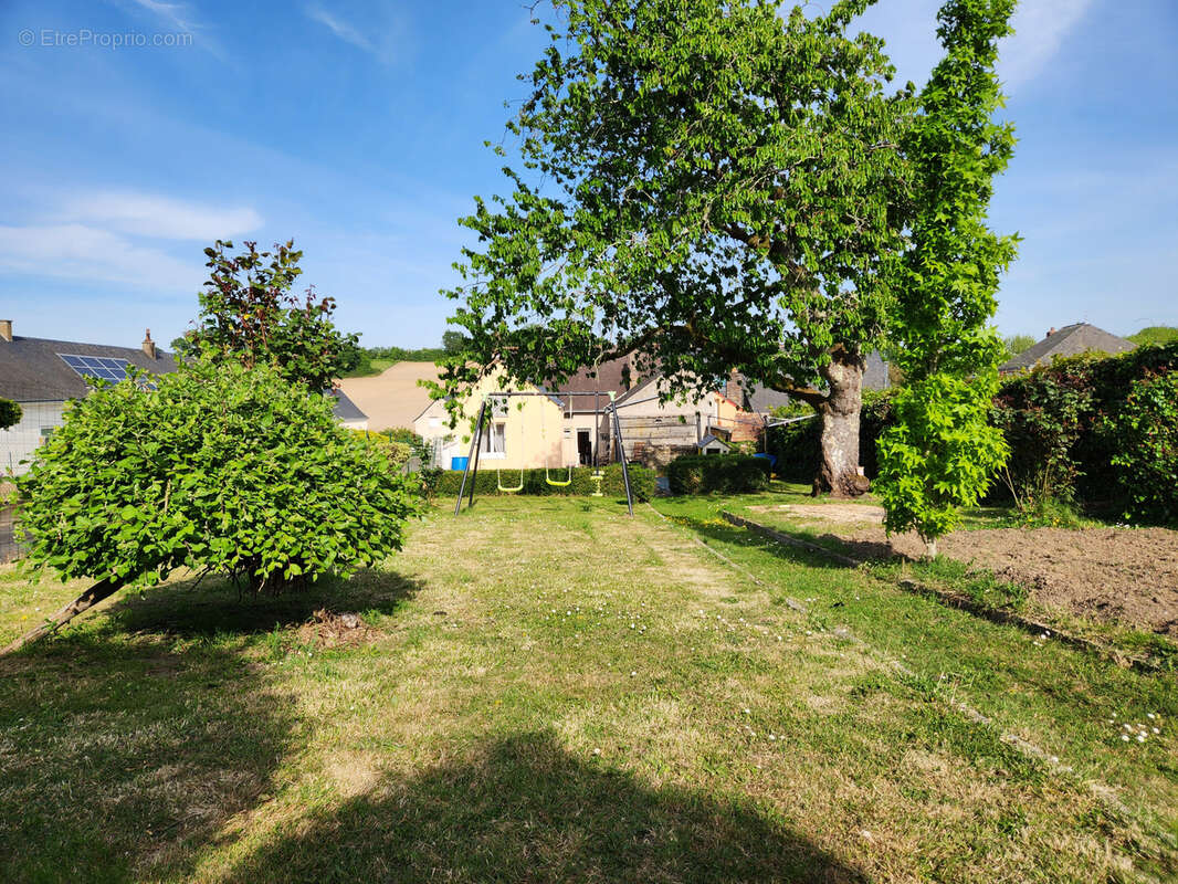 Maison à MARIGNE-LAILLE