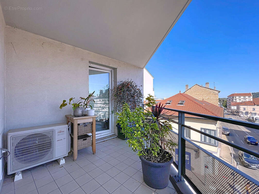 Appartement à BOURGOIN-JALLIEU