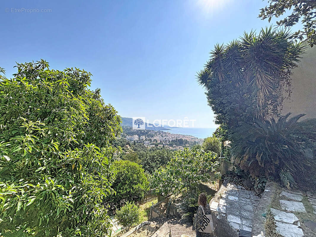 Maison de standing de 128m² avec vue mer exceptionnelle et piscine - photo 14
