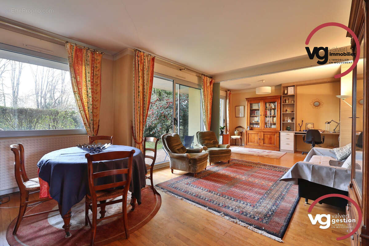 Appartement à TASSIN-LA-DEMI-LUNE
