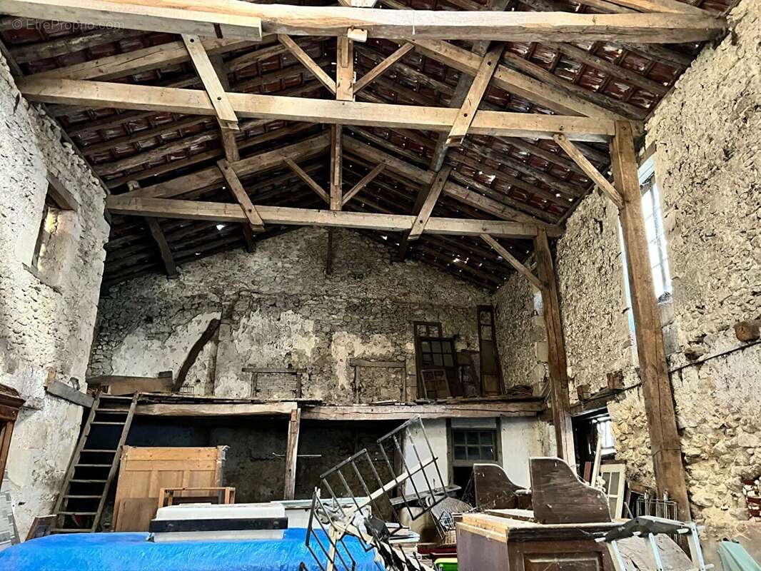 Appartement à BOURG-DE-VISA