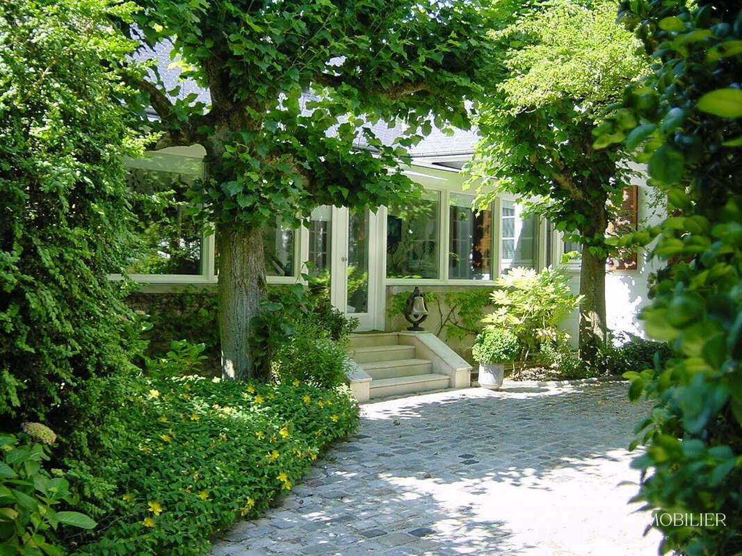 Maison 340 m² à Arvillers  - photo 2