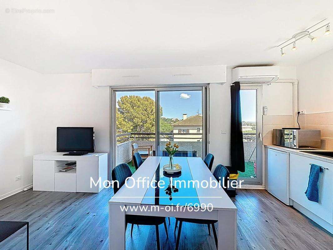 Référence : 6990-les. - studio cabine vue mer rénové à vendre à cavalaire sur mer - photo 5
