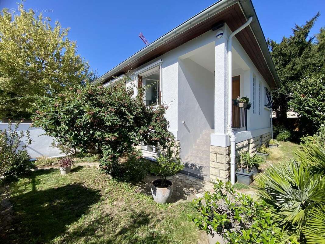 Maison à LE PERREUX-SUR-MARNE