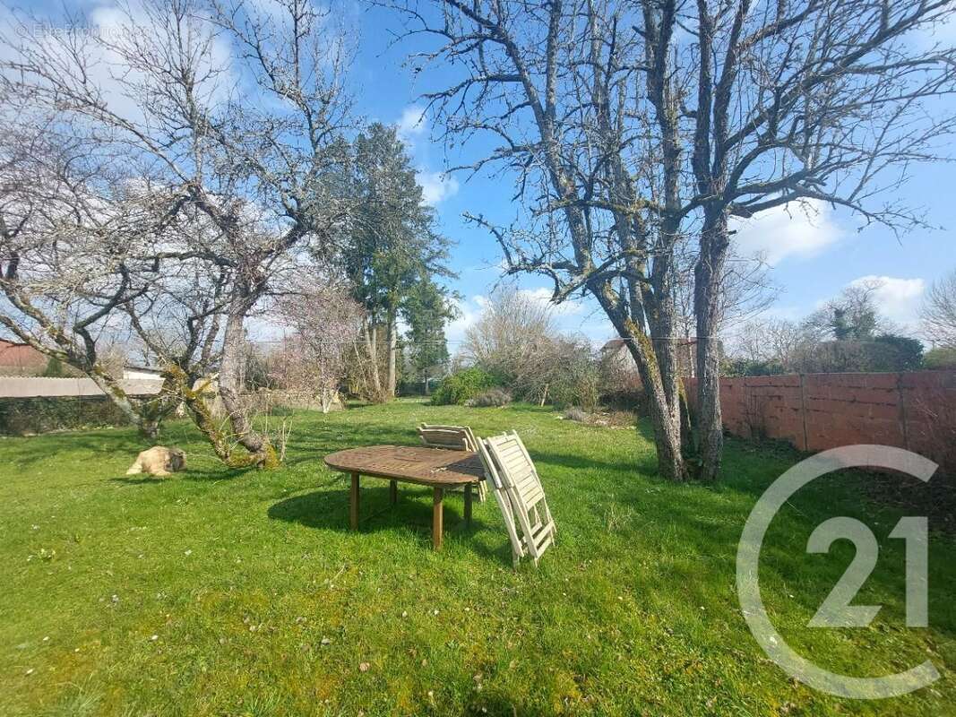 Maison à ETAIS-LA-SAUVIN