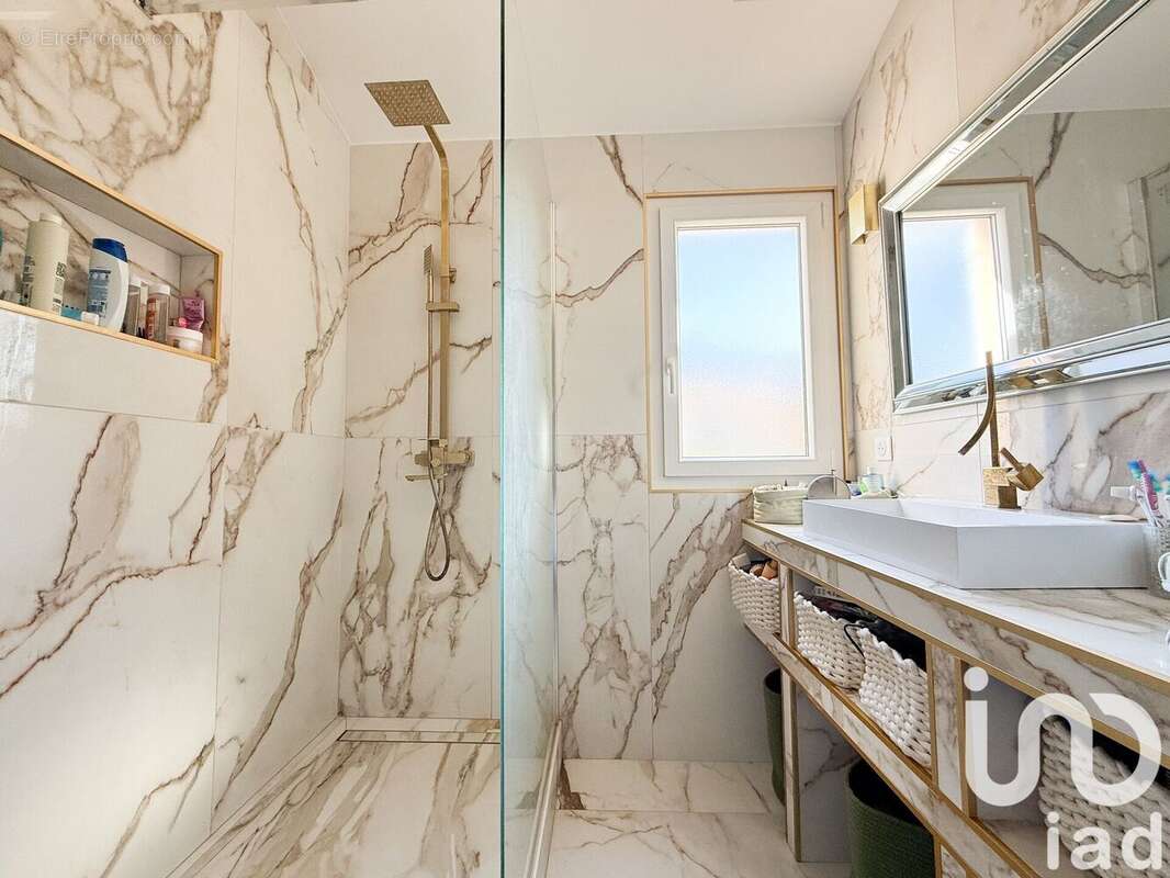 Appartement 40 m² à Saint-Mandrier-Sur-Mer  - photo 9