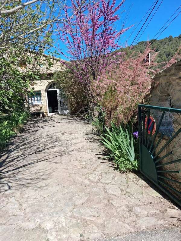 Maison à SAUMANE-DE-VAUCLUSE