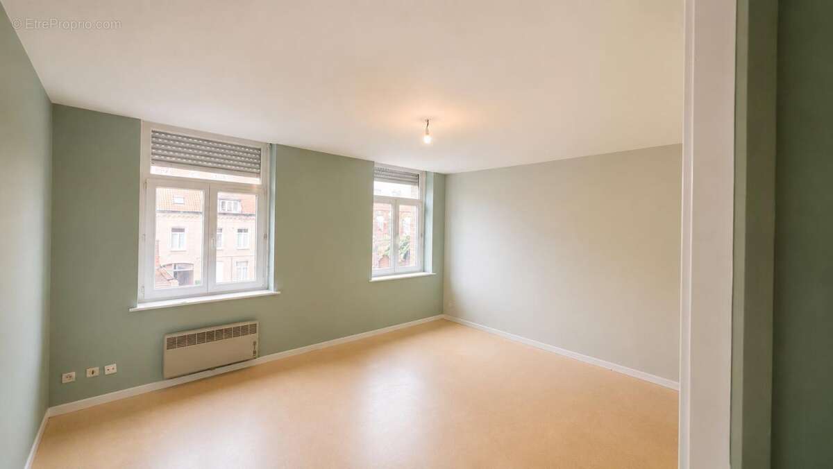 Pour investisseurs !! appartement 57 m² .t2 possibilité t3 –.hyper centre tourcoing . 69 800 € fai – rentabilité jusqu’à 14 % - photo 3