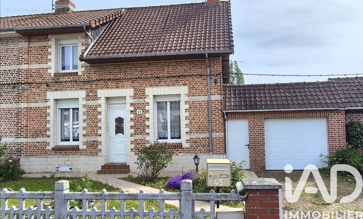 Photo 1 - Maison à ISBERGUES