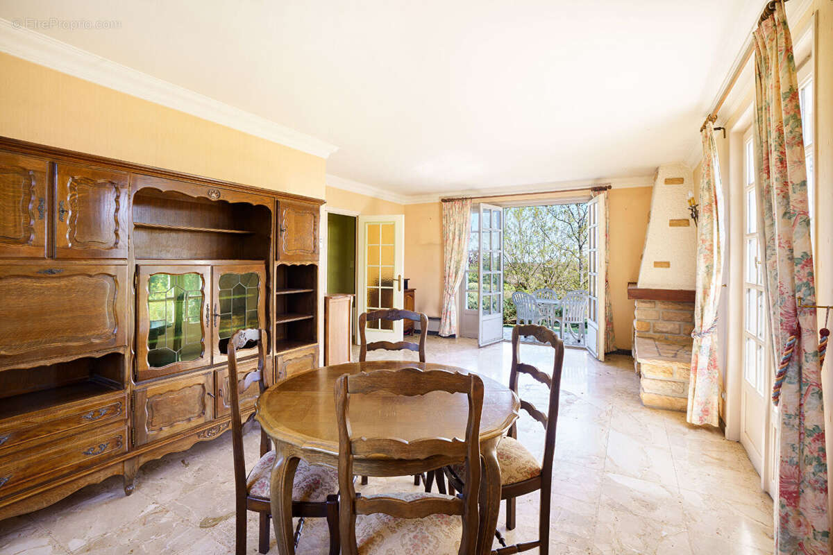 Maison Vinzelles 4 pièces 95 m2 + 95 m2 sous-sol - photo 5