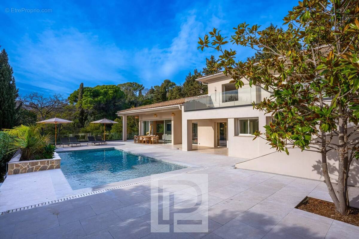 Maison à MOUGINS